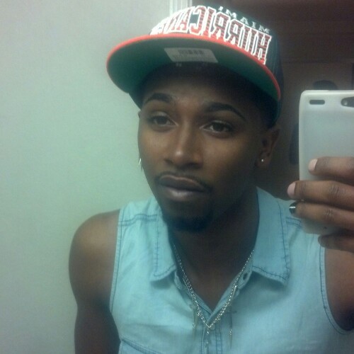 Fuerte_querer's profile picture. #teamtatitup #teamvogue #teamweezy #teampinklemonade#teamsnapback