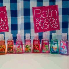 Pocketbac& holder seller....100%trusted and original bath&body works...pm add bb pin: 2844e634 area bandung and pin 29E44D1B area jakarta.
sms : 089601122987