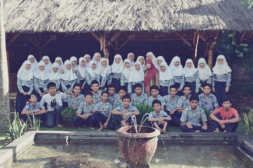 Linkinedutas's profile picture. WE ARE FAMILY NOW, TOMORROW, AND FOREVER!