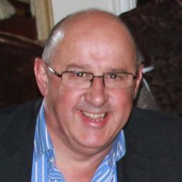 Big supporter of family and Welsh Rugby. Enjoys life, a good laugh and of course good wine.