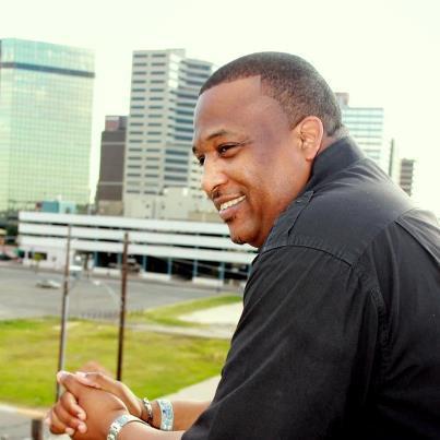 CEO of EMG Ent Works for the 5x Dallas Cowboys, Canon Award winning Photographer 
Dallas Cowboys Blogger
Host of Locker Room Sports, Entertainment, Lifestyles.