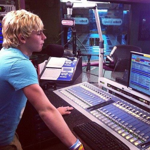 Starr Records. For latest news on your favorite stars. Featuring our new recording artist @ThatBoyAustin.