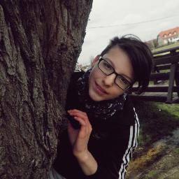 hey babe. i'm a 14yrs old girl, who lives in HUNGARY. i love @skrillex @onedirection @borgore and Miley. my idol is my MUM. thats all.:* bye;) #ifollowback