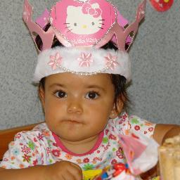 Hija, madre y esposa. Algunas veces loca, muchas más recatada.