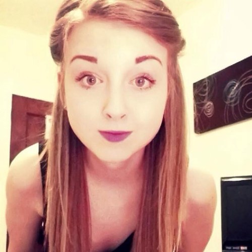 EbonyLisle's profile picture. 