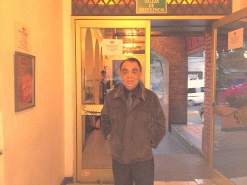 Ser una persona extrovertida,relacionista y que gusta de el teatro y de asistir a restaurantes a degustar buenas comidas