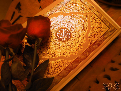 والله ما في هذه الدنيا ألذّ من إشتياق العبد للرحمن