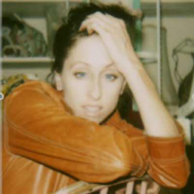 Download this Leah Andreone picture Download this Leah Andreone picture