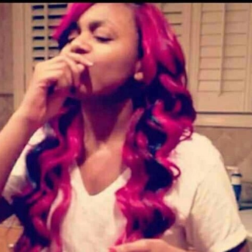 AmberJacksonML's profile picture. I'm the pink haired tomboy that everyone knows. I think being in a place with no rules is great. *single*