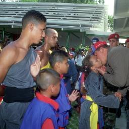 CRISTIANO, HOMBRE DE PUEBLO EN BÚSQUEDA PERMANENTE DE FORMACIÓN IDEOLÓGICA, SOCIALISTA, LIBERADORA Y SOBRETODO CHAVISTA! AMO A DIOS, MI FAMILIA Y A CHÁVEZ!