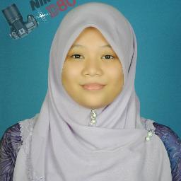 hye , sy nurul . x jg sombong . cuma jarang sangad nak on twitter ne :) hehe just follow , i will follow u back :D