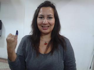 Radical, chavista, revolucionaria, amante de la lectura. Docente. Conductora del programa Verdiras y Mentades vive, la Patria sigue.