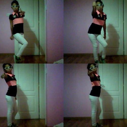 Holap Bueno Tengo 11 años me gusta Justin Bieber y Amo El Facebook y El Twitter ♥♥
