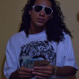 Gustavo Silva da Silva 
sou Cantor de Rap