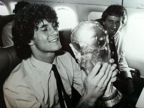 RedaCalcissimo's profile picture. Calcio, ma non solo. Lo sport visto con gli occhi di un Campione del Mondo.