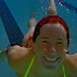 California Native : Long Beach State Alum : USF Grad Student : Mommy : Athlete : Photographer : Huslter