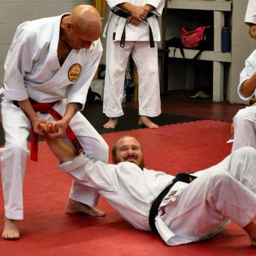 Martial Arts instructor/enthyusiast, positivity promoter and food lover from Phoenix Arizona