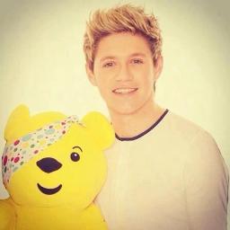 Apaixonada pelo Niall? muuito um loirinho simpatico fofo, maravilhoso não por ele ser o loirinho do One Direction mas por ele apenas ser Niall James Horan ♥