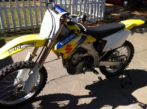 mxrider19's profile picture. 