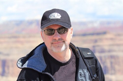 A infrastruture architect specializing Hyper-V, System Center and clustering. Enjoy playing games online and board and also flying my quadra copter.