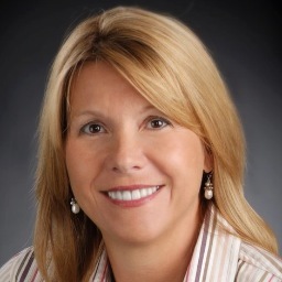 Agent in Charleston, WV for over 33 years! Providing Insurance with a smile to Sissonville & all of WV & making insurance fun one tweet at a time! :)