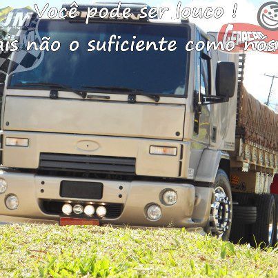MAFIA DA GELADEIRA DEITADA
NÃO É PRESSA NEM LOUCURA, É A CARNE PERDENDO TEMPERATURA!!!

*10 pneus rolando 10 machas cruzando e eu te ultrapassando