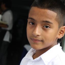 915_santiago's profile picture. 