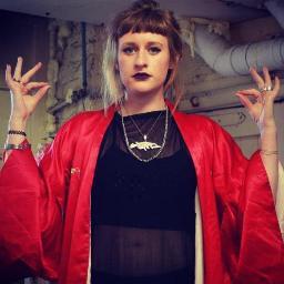 Tiara_Mascara's profile picture. famus..& internetist