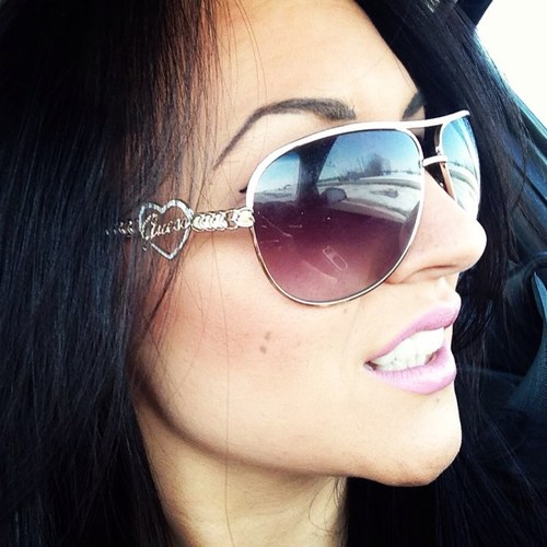 Hair extensionist, freelance makeup tutorialist, hair stylist, fashion follower and serious ambitionist.