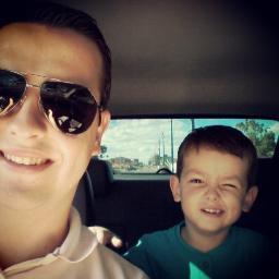 Representante Comercial,torcedor fanático do Grêmio FBPA e Papai do Miguelzinho!
