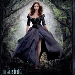 megusta robert pattinson y todo el mundo de la saga crepusculo y hermosas criaturas y me gusta la literatura