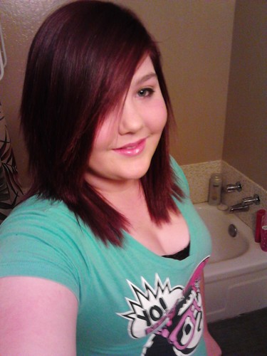 apanda_amanda73's profile picture. heii!! im pretty chill...from cali:) im 15 and dont really have much to saii...!!! onlything thing is!!:) luv Me|Hate Me|Dont give a f**** about me!!!:)