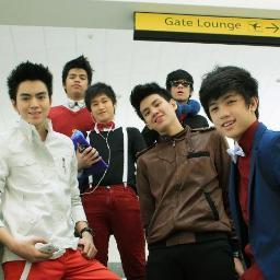 ChicserificzPH's profile picture. This page is made for the CHICSERS =]] To all Chicserifics, Ranzters, Cavinatics, Owysters,etc. hope you'll follow us !! ♥
[second acc.of @Chicserranziie]