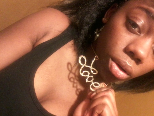 Im Cali♡♥VetBizZEnt♥♡TaylorMade...FwM Or Move On Idgaf!! (: