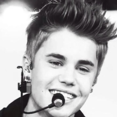 Justin Drew Bieber is amazingly perfect and i will love him forever