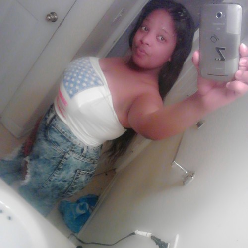 FOLLOW ME AND THIS TRICK @foreeveryourss_                        IG.OBEYCOCIENA_ FOLLOW ME