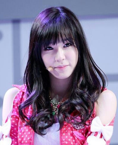 Girls' Generation 소녀시대 // Tiffany Hwang , Stay Fany (I'm Just bot not real.)