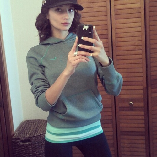 FOLLOW @happyinhumboldt thats my new account~ love ya'll!