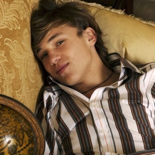 The second son of Astoria and Draco. I'm in Slytherin, of course. Really smart, and in 6th Year. //Cara.