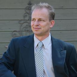 EzSimpleCoffee's profile picture. I am blessed with a beautiful wife and 4 kids. I discovered a way to teach others to Earn Money (lots of it!) Drinking Coffee! Check out https://t.co/9EsQhqllC8