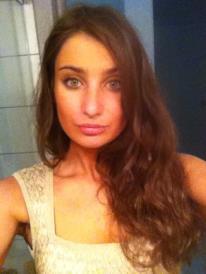 loves horse racing, EPL, AFL and NRL - I follow back