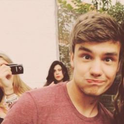 LiamJames2013's profile picture. L + N + L + Z + H = One Direction
I love them as they are , because they make me laugh , sing , jump...Follow me and i will follw back :)