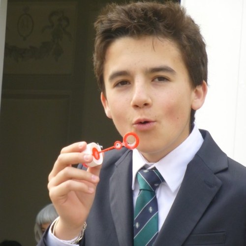 Follow moi et je te follow en retour !