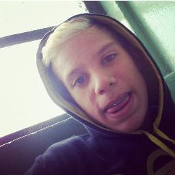 heey , meeiguinho sqn :3 , melhor do @kratos_sccp , Amigo , E sozinho , Sim esse sou eu *---*