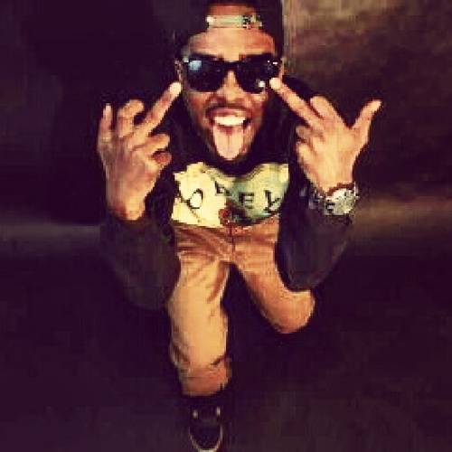 Official fan page for Buggs! Follow him! @itsBUGGS. Thanks for the support. #Y1