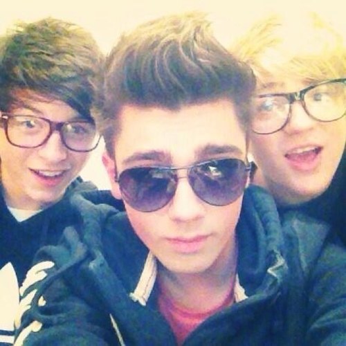 Joey,Danny and Ryan ! @OverloadGB followed and tweeted 4/4/13 :D love all fans of the boys WAF (We are family) Follow me ? Boys mentiond me on Twitcam (6/4/13