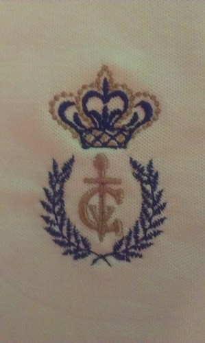 Cortijoverde es calidad, estilo y elegancia en cada una de sus prendas. Diseñadas con esmero para gente con clase y de buen vestir