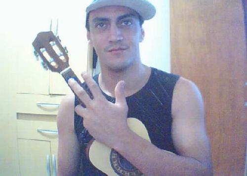 Cleyton_sc de boa só no pagodinho..