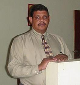 ChideBrun's profile picture. Electrónico, Abogado y Medico