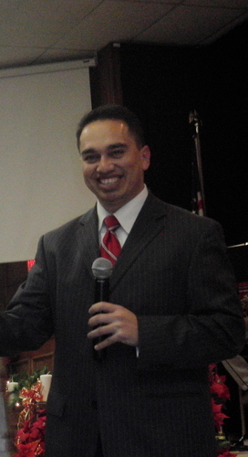 apoyelareforma's profile picture. Como pastor, abogado, e inmigrante yo se lo importante que es que una reforma migratoria se de. Voy a estar actualizando las noticias y dando formas como apoyar